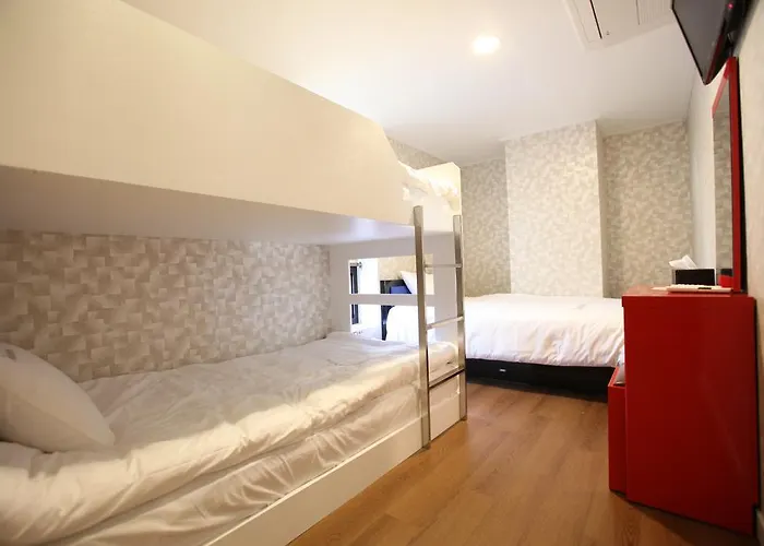 Myeongdong Mom House Hotel