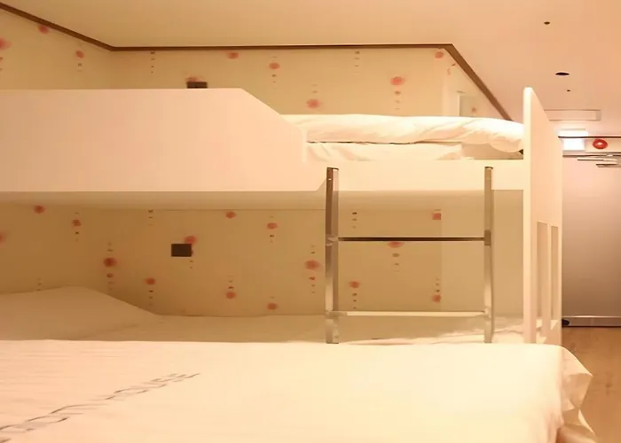 Myeongdong Mom House 3*