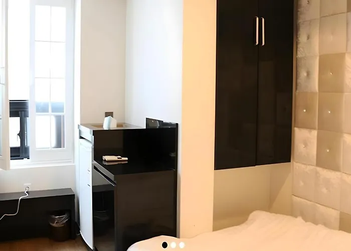 Hotel Myeongdong Mom House 3*
