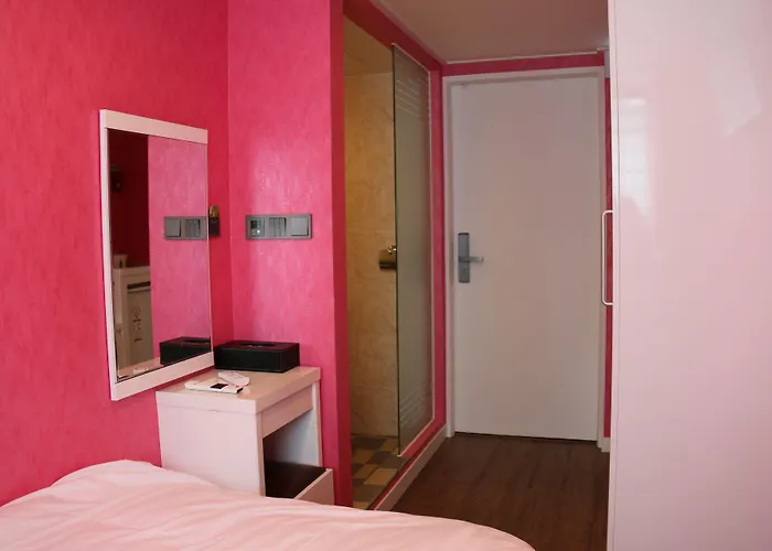 Hotel Myeongdong Mom House