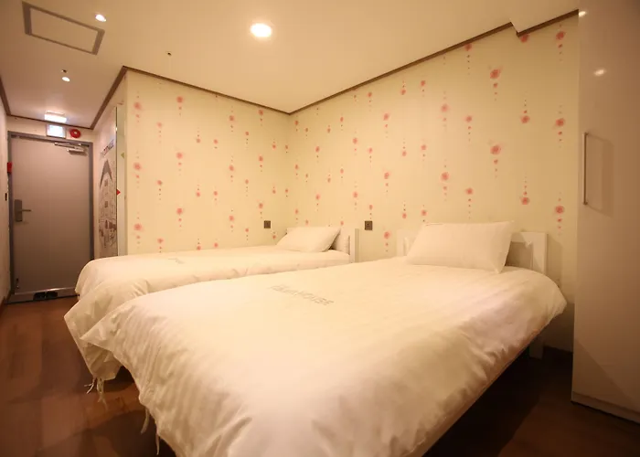Myeongdong Mom House Hotel