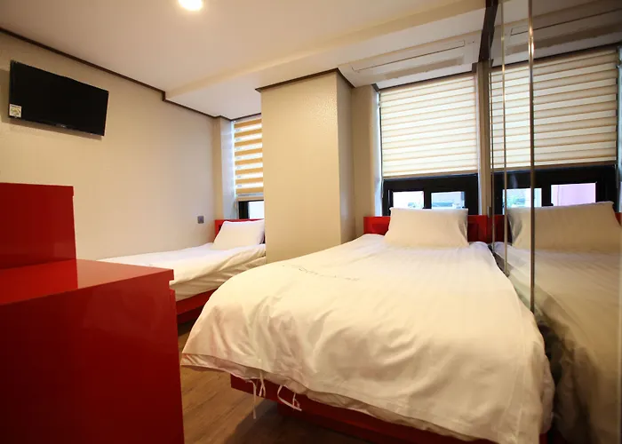 Myeongdong Mom House 3*