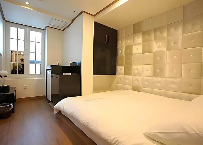 Myeongdong Mom House Seul
