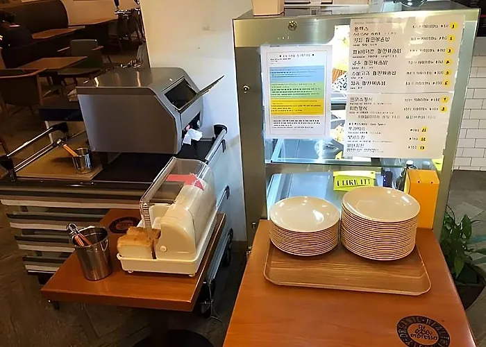 Myeongdong Mom House Hotel 3*