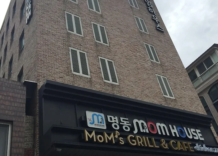 Myeongdong Mom House 3*