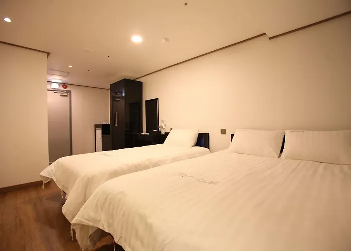 Hotel Myeongdong Mom House